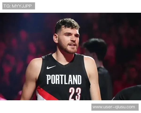 克林根近期状态火热五场三分命中率高达八成并贡献十一次助攻 克林根近期状态火热五场三分命中率高达八成并贡献十一次助攻